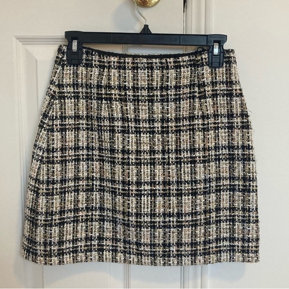 Babaton skirt - Picture 2 of 2